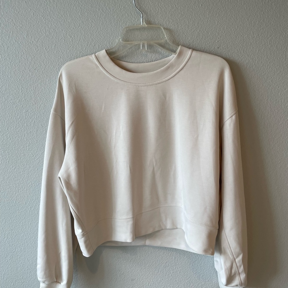 Lululemon Softstreme Perfectly Oversized Cropped Crew size 4 White Opal